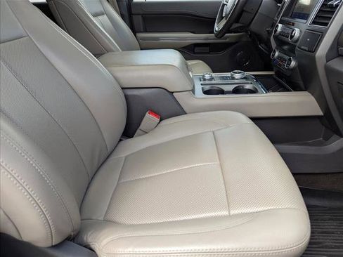 Used 2021 Ford Expedition Max XLT AWD/4WD image 23