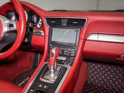 Used 2016 Porsche 911 Carrera S image 28