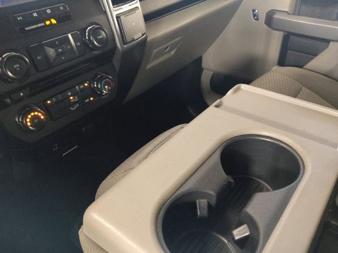 Used 2018 Ford F150 XLT AWD/4WD image 26