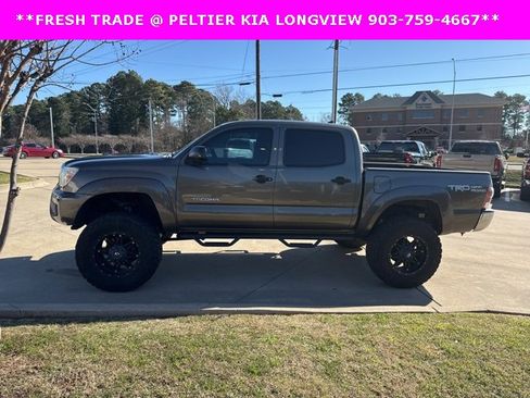 Used 2015 Toyota Tacoma 4x4 Double Cab image 4