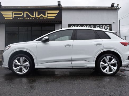 Used 2023 Audi Q4 e-tron Premium Plus w/ Premium Plus image 6