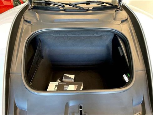 Certified 2024 Porsche 911 Carrera image 10