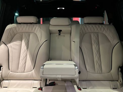 New 2026 BMW ALPINA XB7 AWD/4WD image 31