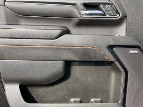 Used 2024 GMC Sierra 3500 AT4 w/ AT4 Premium Plus Package image 28