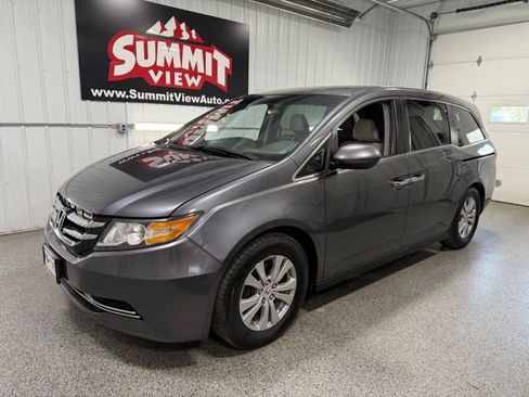 Used 2016 Honda Odyssey SE image 1
