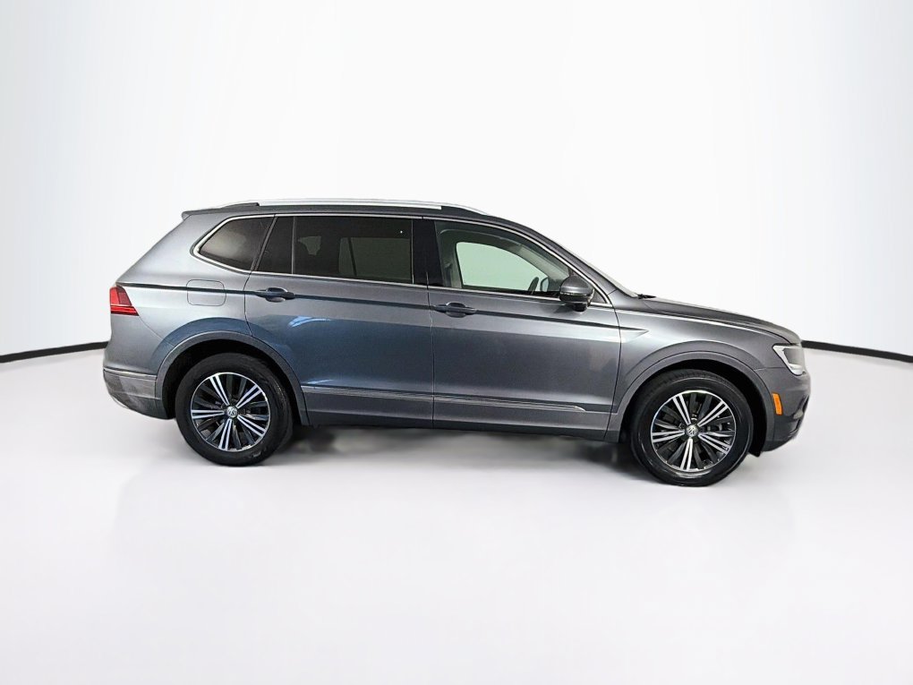 Used 2019 Volkswagen Tiguan SEL FWD image 11
