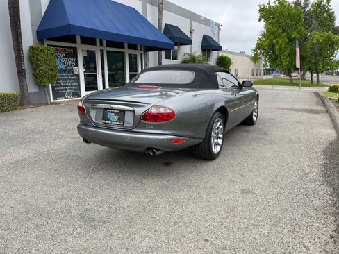 Used 2002 Jaguar XK8 Convertible RWD image 5