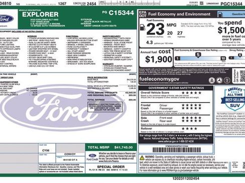 Used 2023 Ford Explorer XLT image 11