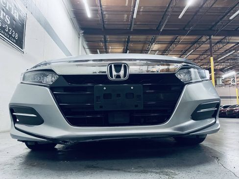 Used 2019 Honda Accord Hybrid image 4