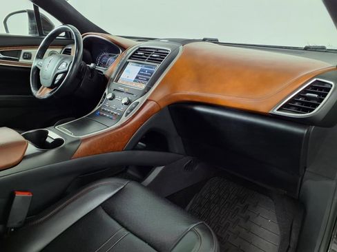 Used 2017 Lincoln MKX Black Label w/ Driver Assistance Package image 7