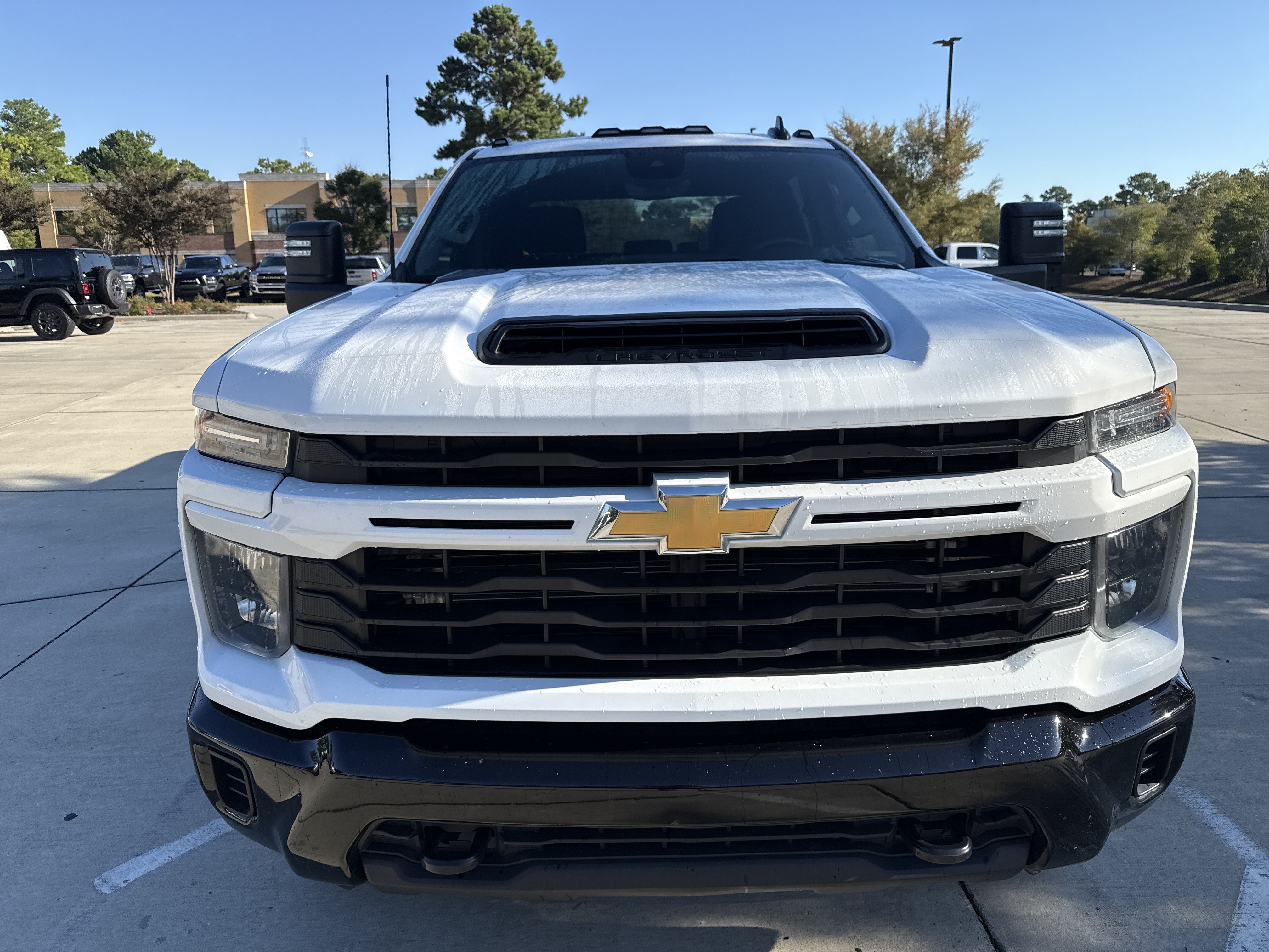 Used 2024 Chevrolet Silverado 2500 Custom w/ Custom Value Package AWD/4WD image 3