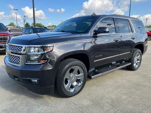 Used 2018 Chevrolet Tahoe LT w/ LT Signature Package AWD/4WD image 1