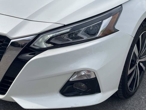 Used 2021 Nissan Altima 2.5 Platinum AWD/4WD image 9