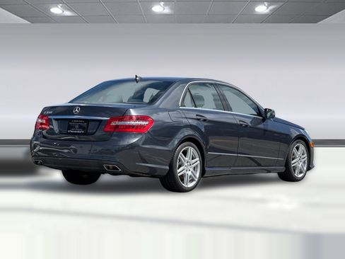 Used 2010 Mercedes-Benz E 350 Sedan image 8