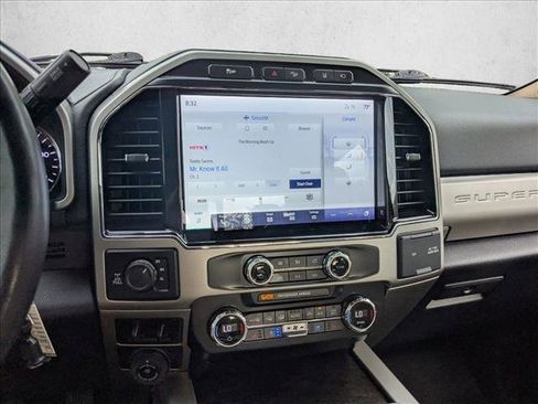 Used 2022 Ford F350 Lariat w/ Lariat Value Package AWD/4WD image 14