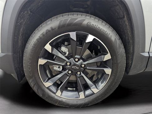 New 2026 Chevrolet Equinox RS w/ LPO, Floor Liner Package image 10