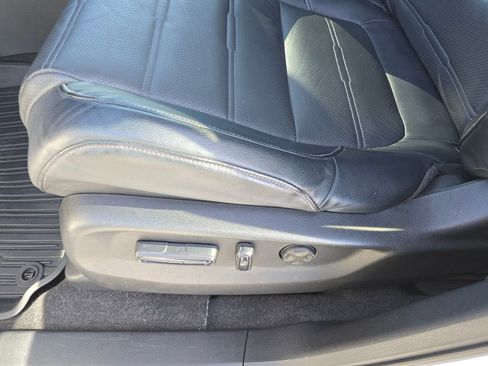 Used 2019 Honda CR-V EX-L image 14