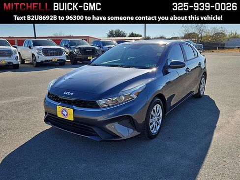 Used 2022 Kia Forte FE image 1