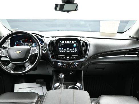 Used 2019 Chevrolet Traverse RS AWD/4WD image 12