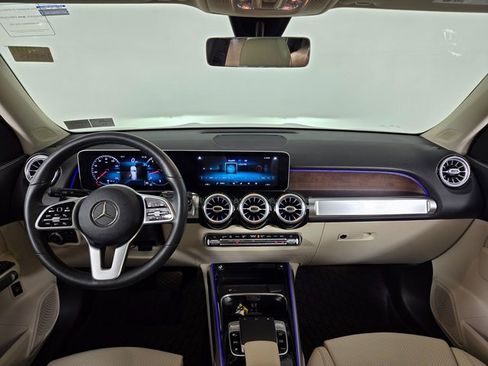 Certified 2021 Mercedes-Benz GLB 250 4MATIC image 20