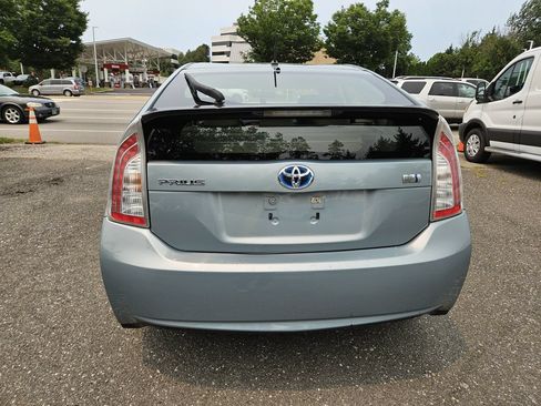 Used 2014 Toyota Prius Two FWD image 4