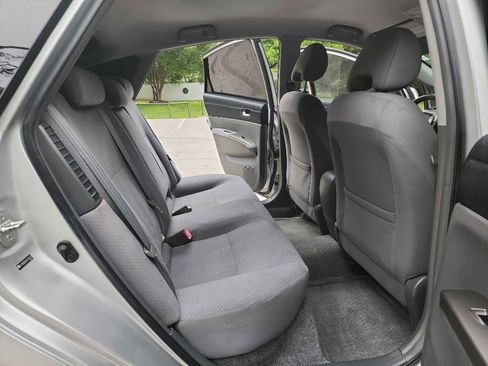 Used 2006 Toyota Prius FWD image 28