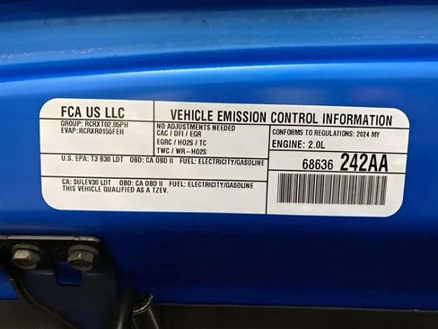 Used 2024 Jeep Wrangler Unlimited image 27