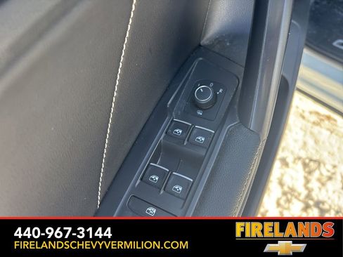 Used 2023 Volkswagen Tiguan SE R-Line image 15