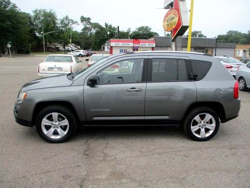Used 2012 Jeep Compass Latitude image 4