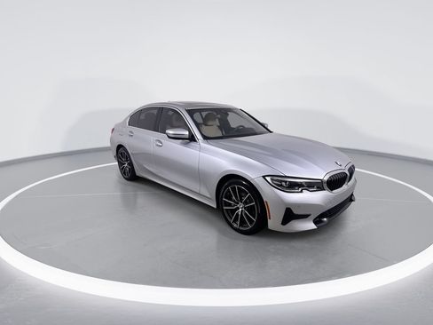 Used 2019 BMW 330i Sedan w/ Premium Package RWD image 2