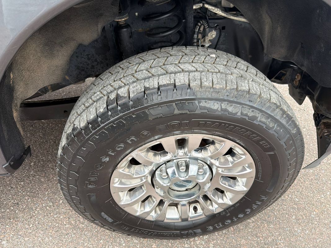 Used 2021 Ford F350 XLT w/ XLT Premium Package AWD/4WD image 18