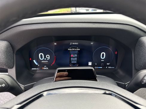 Used 2025 Ford Explorer Platinum image 14