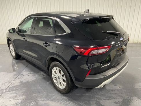 Used 2023 Ford Escape Active w/ Tech Pack #1 image 3