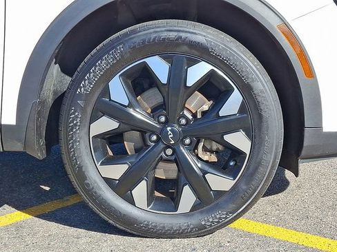 Certified 2023 Kia Sportage X-Line image 10