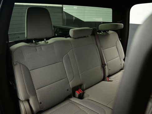 Used 2024 Chevrolet Silverado 1500 LT image 26