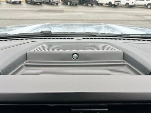 Used 2025 Ford F350 Lariat w/ Black Appearance Package image 18