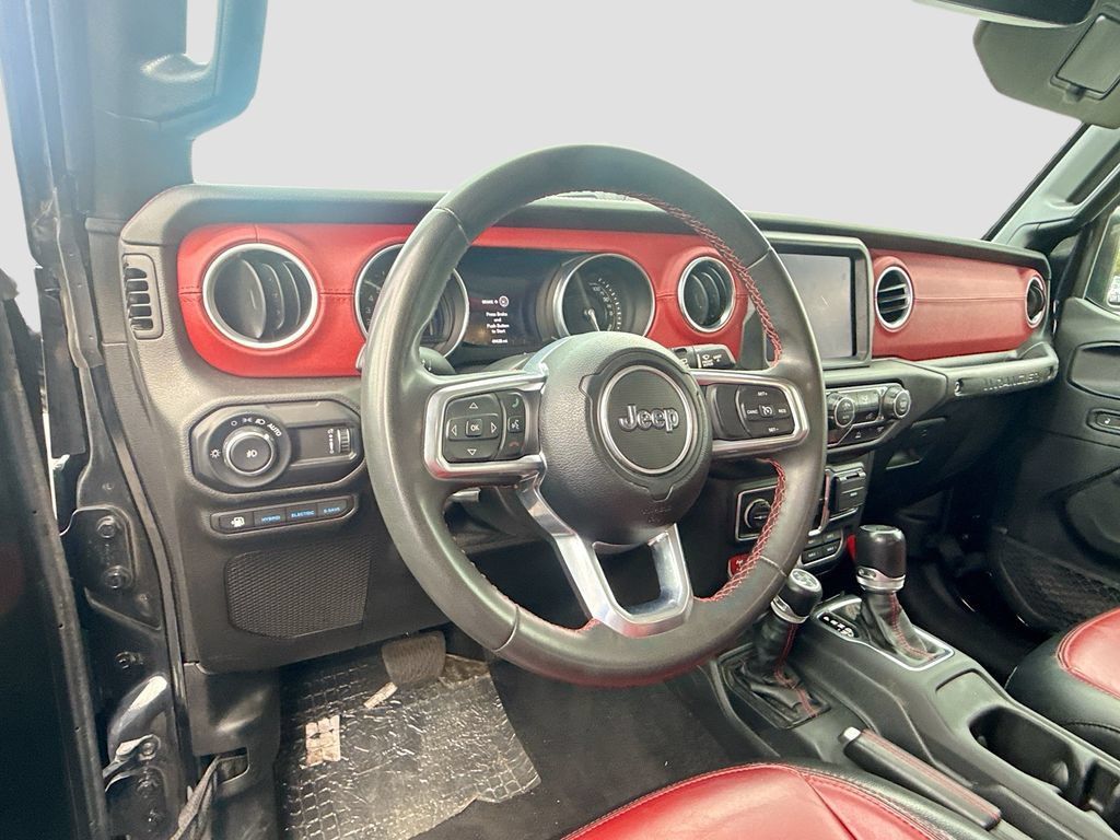 Used 2023 Jeep Wrangler Unlimited Rubicon 4xe AWD/4WD image 12