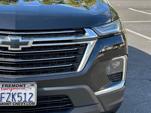 Used 2023 Chevrolet Traverse LT image 54