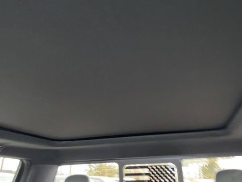 Used 2024 Ford F150 Lightning Lariat image 24