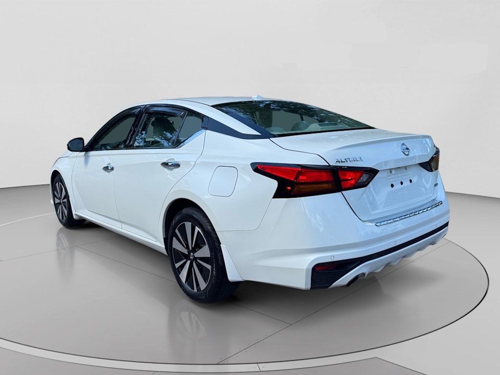 Used 2020 Nissan Altima 2.5 SV AWD/4WD image 3