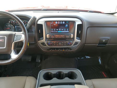 Used 2018 GMC Sierra 1500 SLT w/ SLT Premium Package image 10