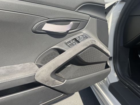 Certified 2020 Porsche 718 Cayman GT4 RWD image 19