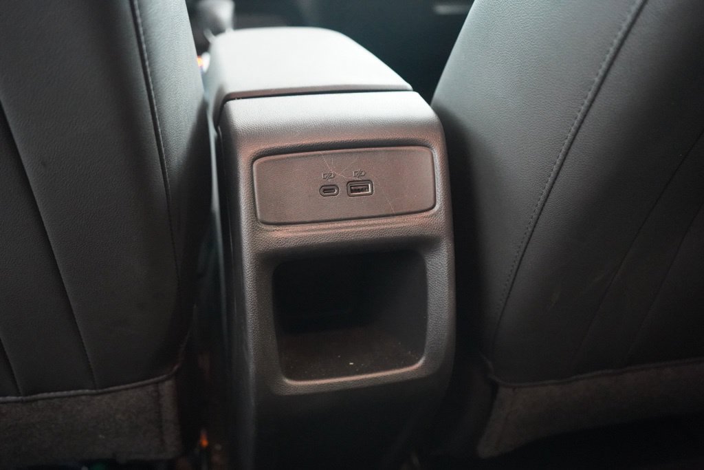 Used 2025 Chevrolet Trax LT FWD image 32