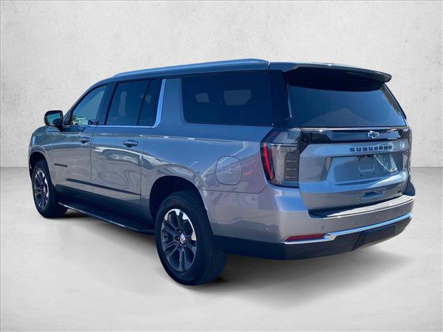 Used 2026 Chevrolet Suburban LT w/ Comfort Package AWD/4WD image 7