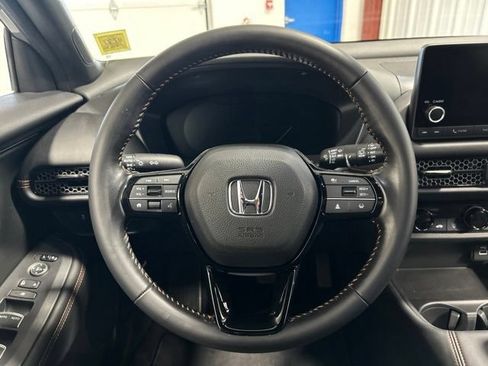 Certified 2025 Honda HR-V Sport image 17