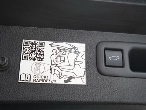 Used 2023 Toyota Highlander Limited image 21