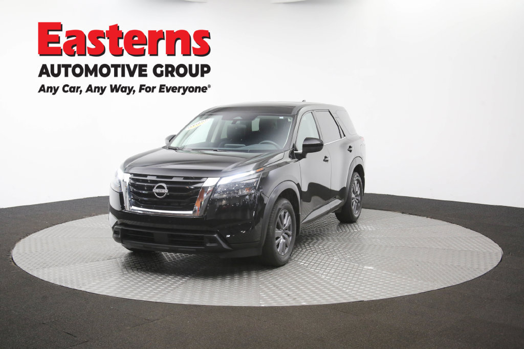 Used 2023 Nissan Pathfinder S AWD/4WD image 57