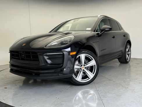 New 2026 Porsche Macan AWD/4WD image 1