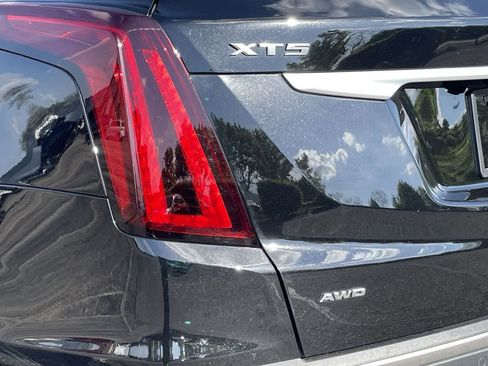 Used 2024 Cadillac XT5 Premium Luxury AWD/4WD image 40