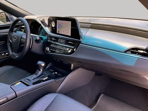 Used 2024 Lexus ES 350 w/ Premium Package FWD image 19